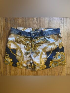 Dolce & Gabbana White and Gold Baroque Chain Print Shorts